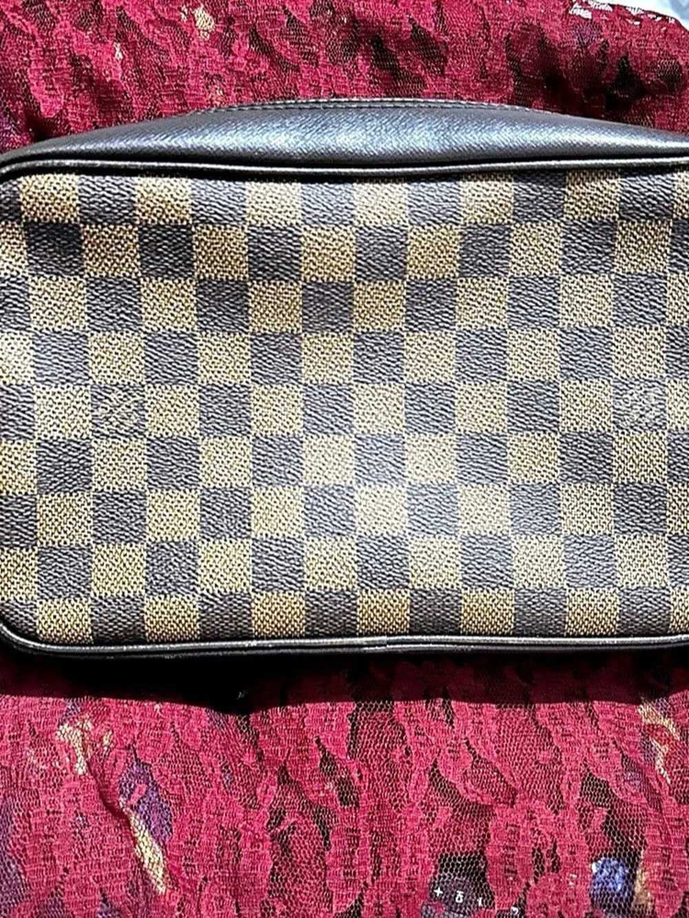 Louis Vuitton Damier Ebene Trousse Toilette 25